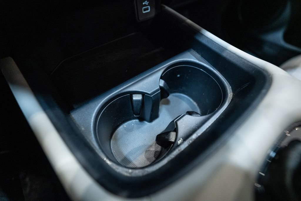 Used 2023 Honda HR-V LX image 27