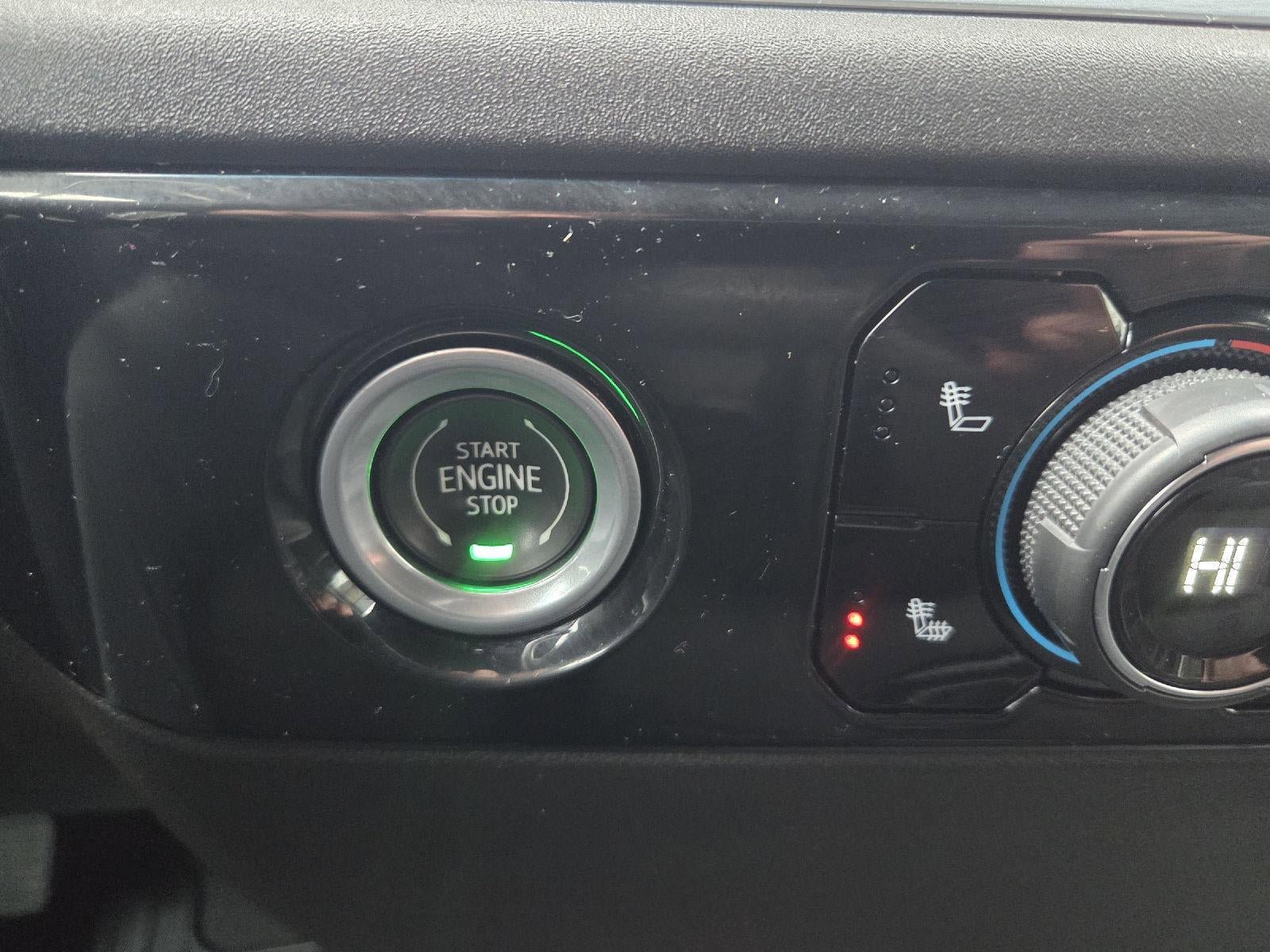 Used 2022 Chevrolet Silverado 1500 LT image 48
