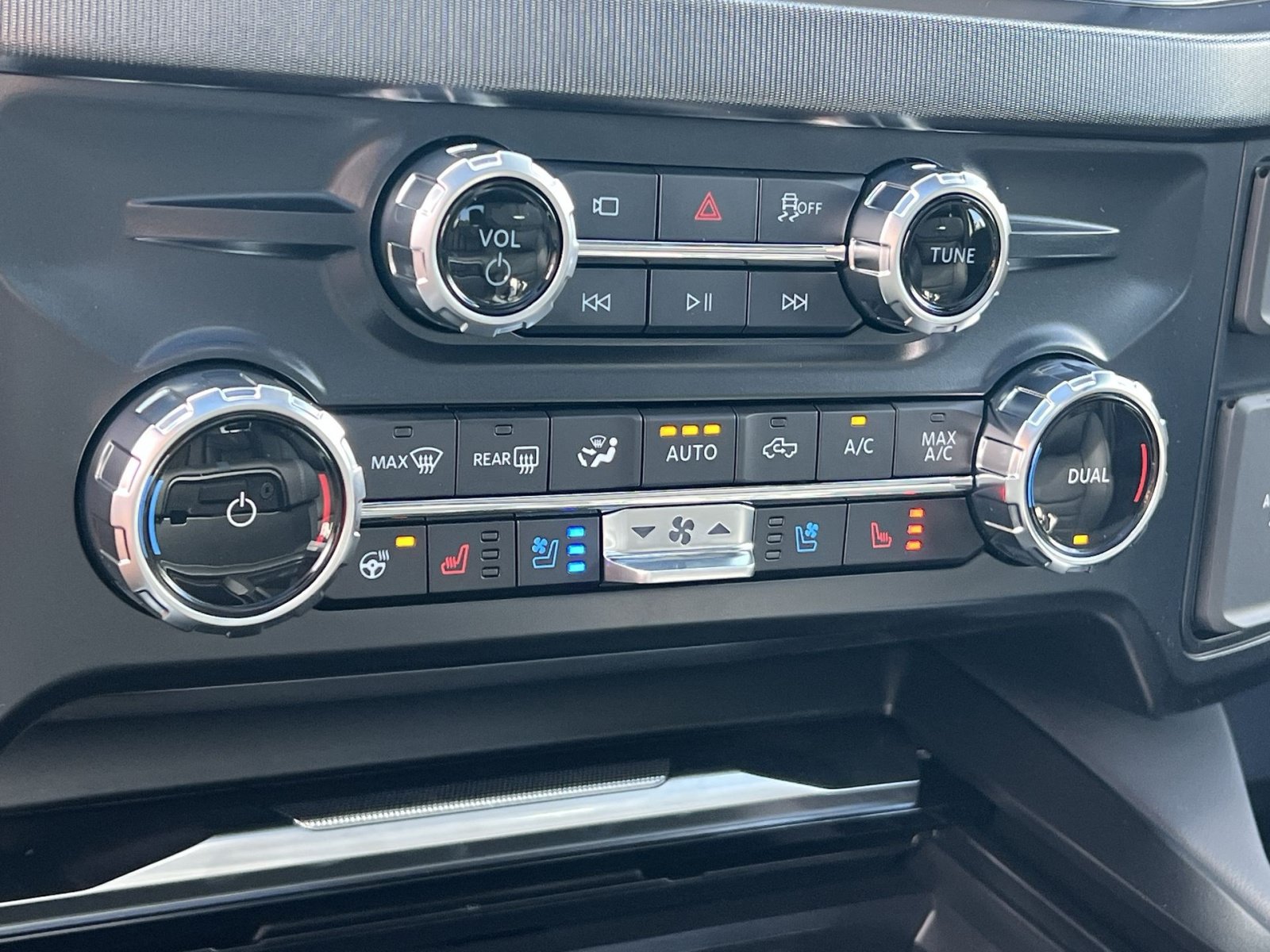 New 2027 Ford F350 Platinum AWD/4WD image 21