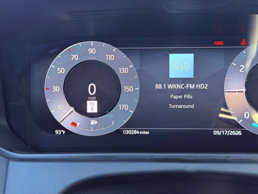 Used 2024 Land Rover Range Rover Velar Dynamic SE AWD/4WD image 25