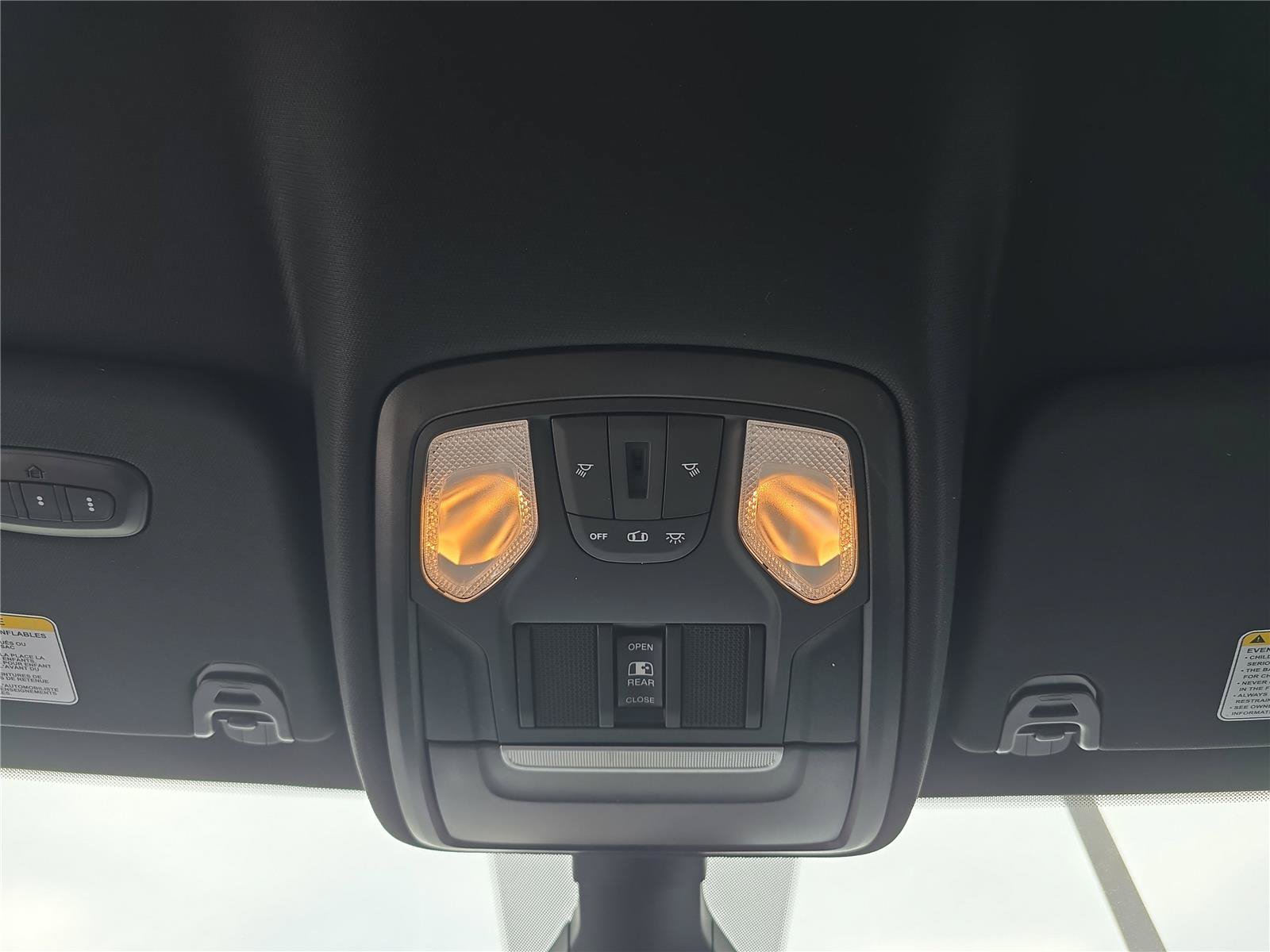 Used 2022 RAM 1500 Big Horn AWD/4WD image 25