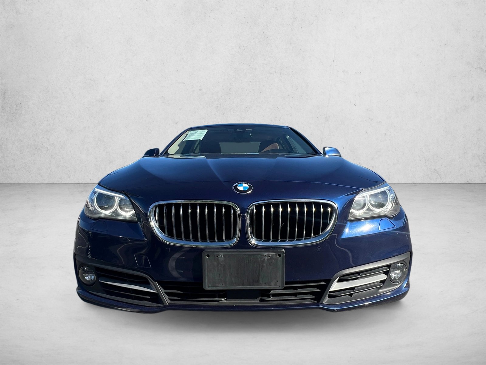 Used 2016 BMW 528i xDrive Sedan AWD/4WD image 2