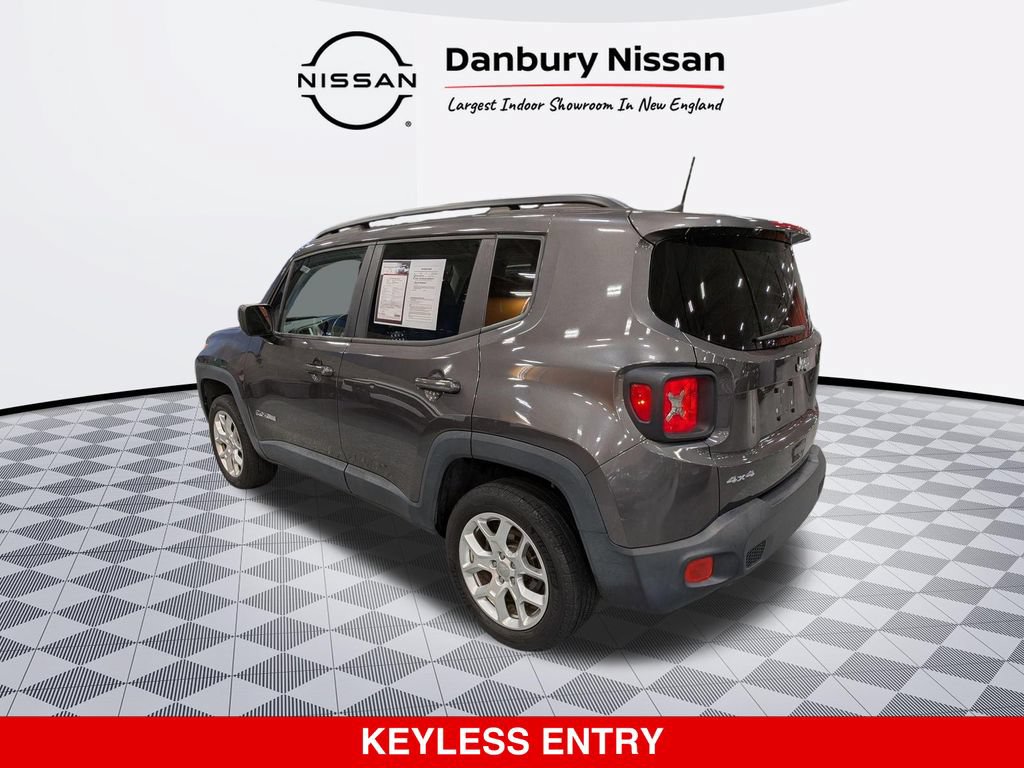 Used 2018 Jeep Renegade Latitude w/ Cold Weather Group AWD/4WD image 5