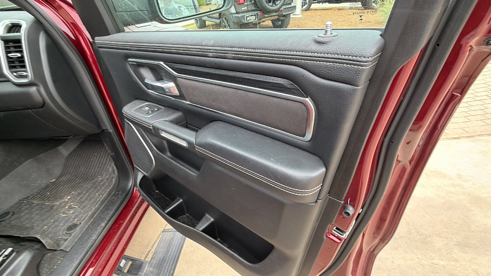 Used 2023 RAM 1500 Laramie image 18