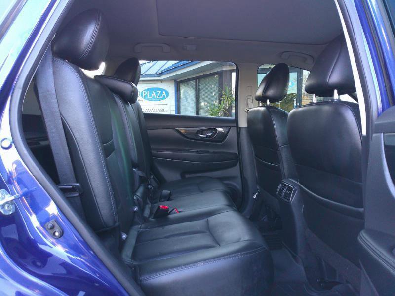 Used 2017 Nissan Rogue SL w/ SL Premium Package FWD image 20