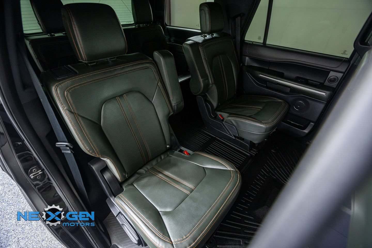 Used 2022 Ford Expedition Timberline w/ Equipment Group 501A AWD/4WD image 39