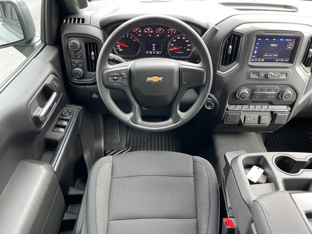 New 2026 Chevrolet Silverado 1500 Custom w/ LPO, Dark Essentials Package AWD/4WD image 6