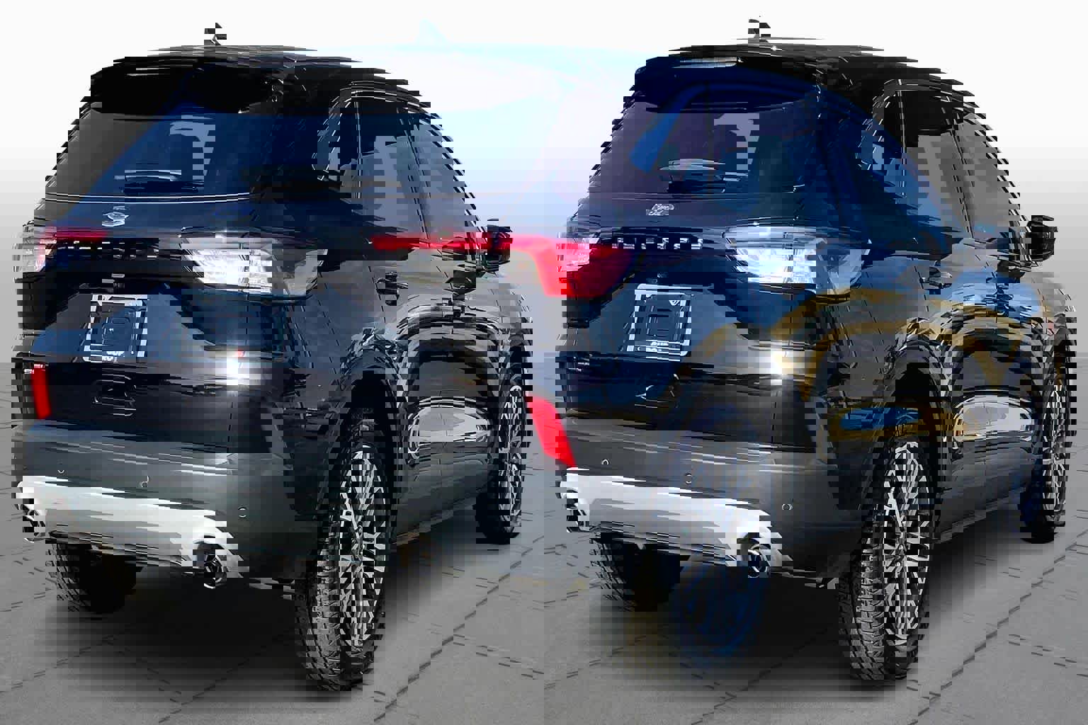 Used 2022 Ford Escape SEL w/ Technology Package image 12