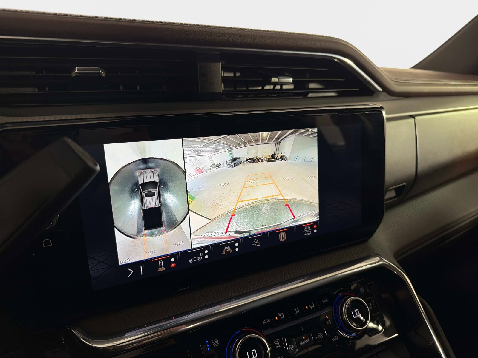 Used 2025 GMC Sierra 2500 Denali w/ Denali Reserve Package image 42