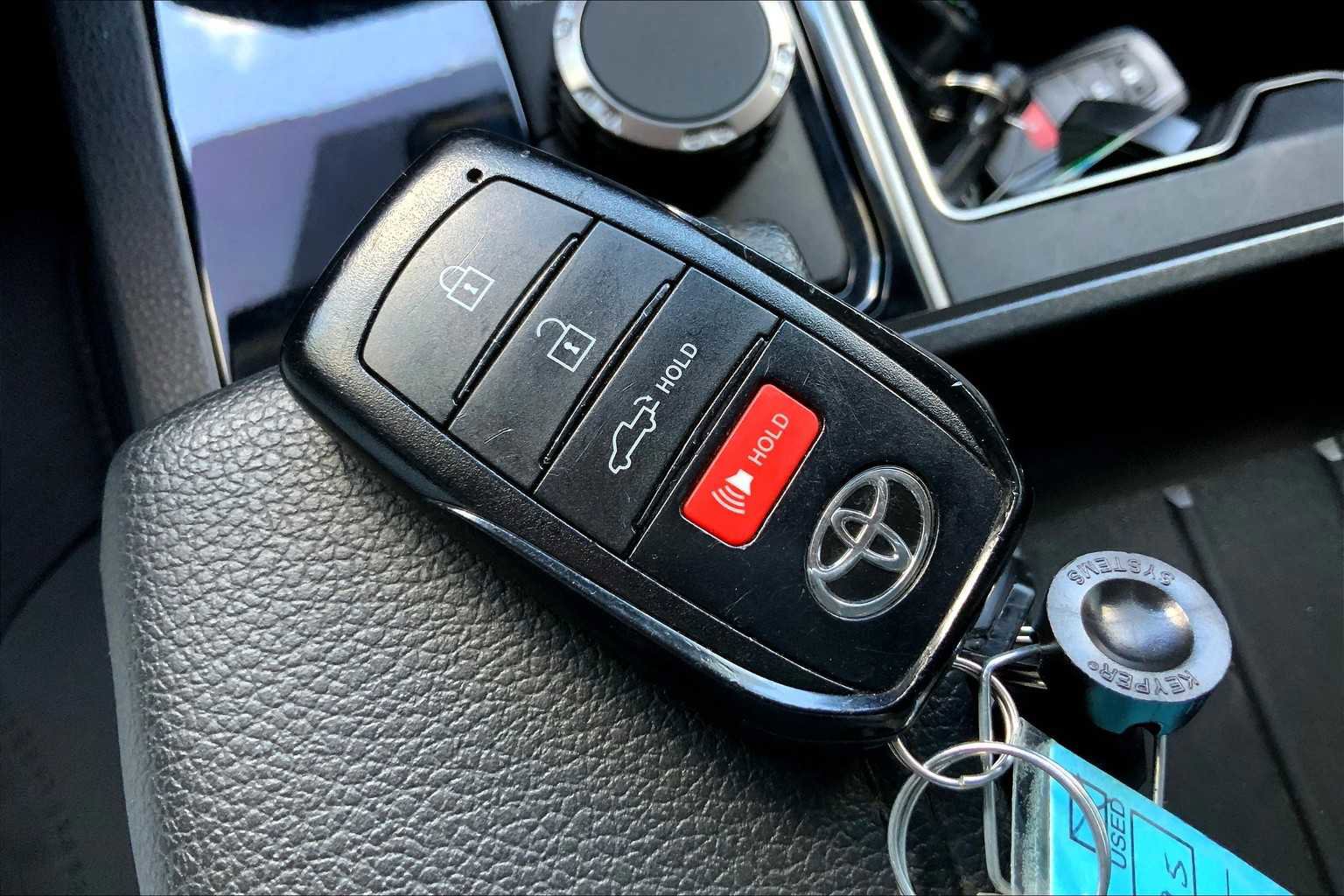 Used 2024 Toyota Tundra SR5 image 12