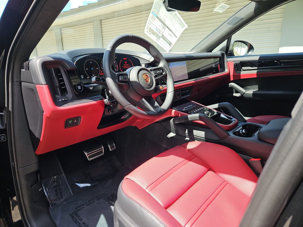 New 2026 Porsche Cayenne Turbo GT AWD/4WD image 4