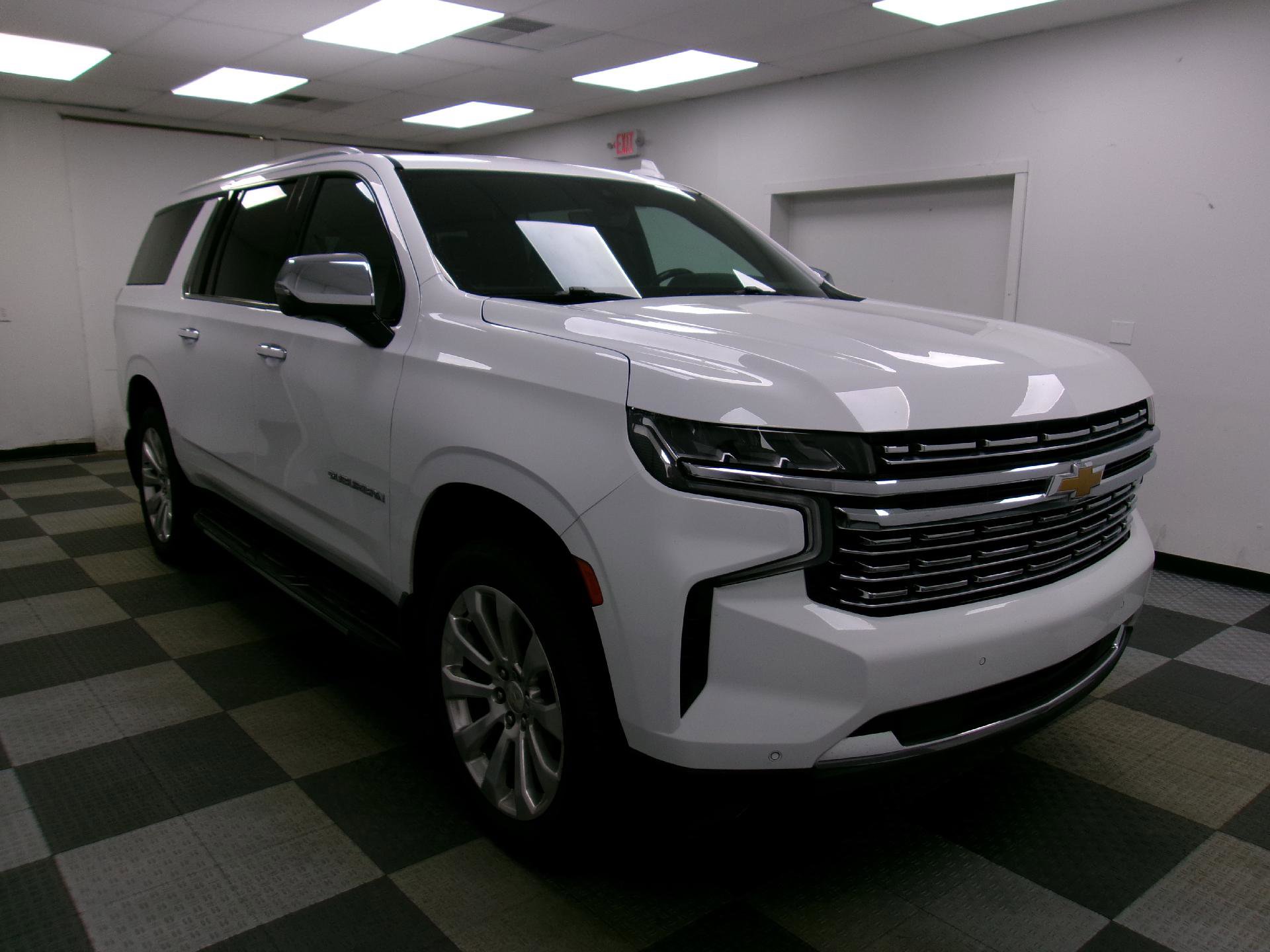 Used 2021 Chevrolet Suburban Premier image 16