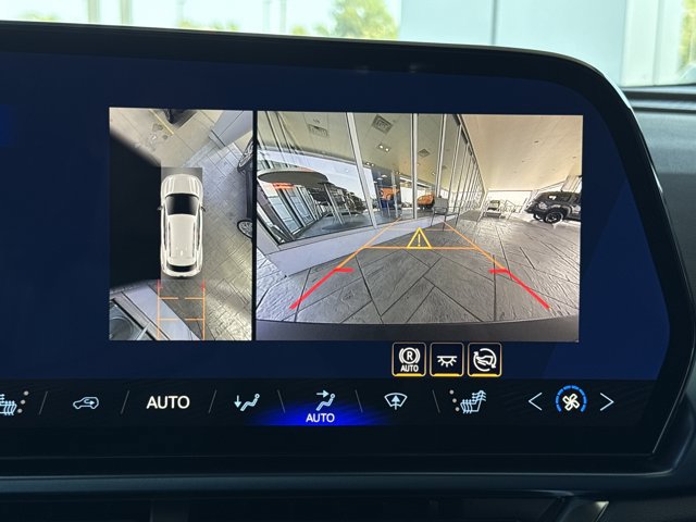 New 2026 Chevrolet Equinox EV LT FWD image 7