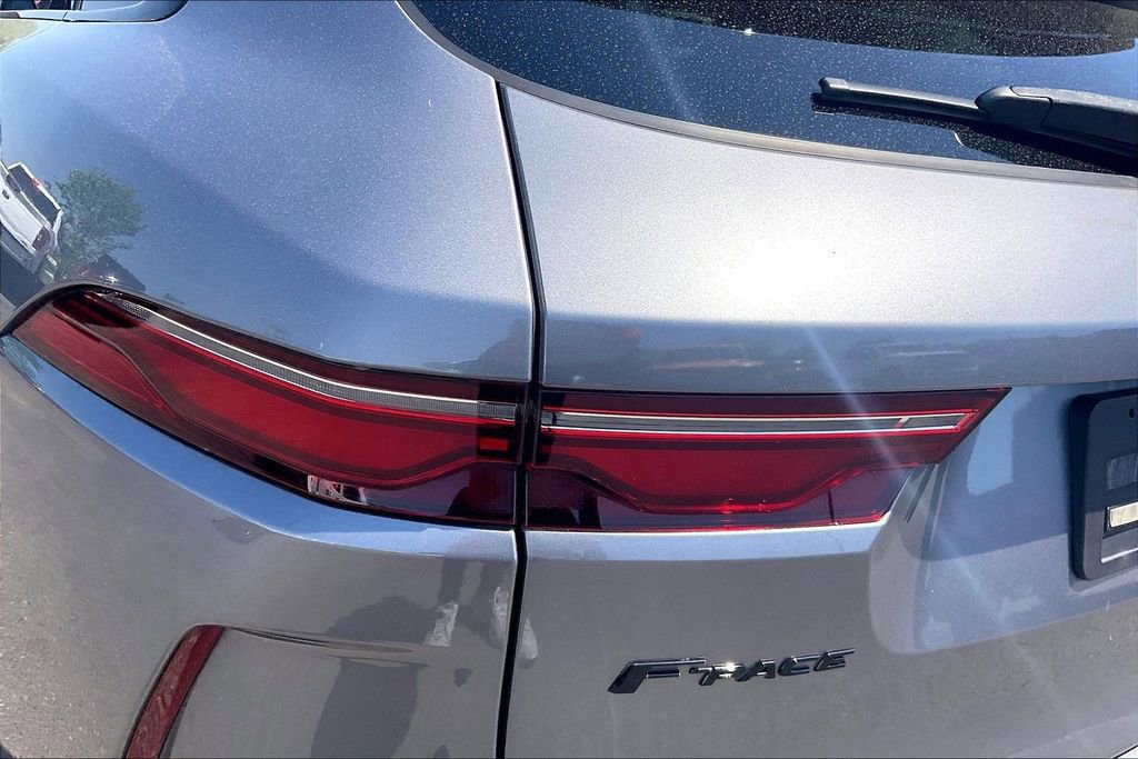 Used 2021 Jaguar F-PACE SVR AWD/4WD image 25