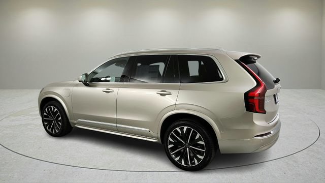 New 2026 Volvo XC90 T8 Plus w/ Protection Package Premier AWD/4WD image 6