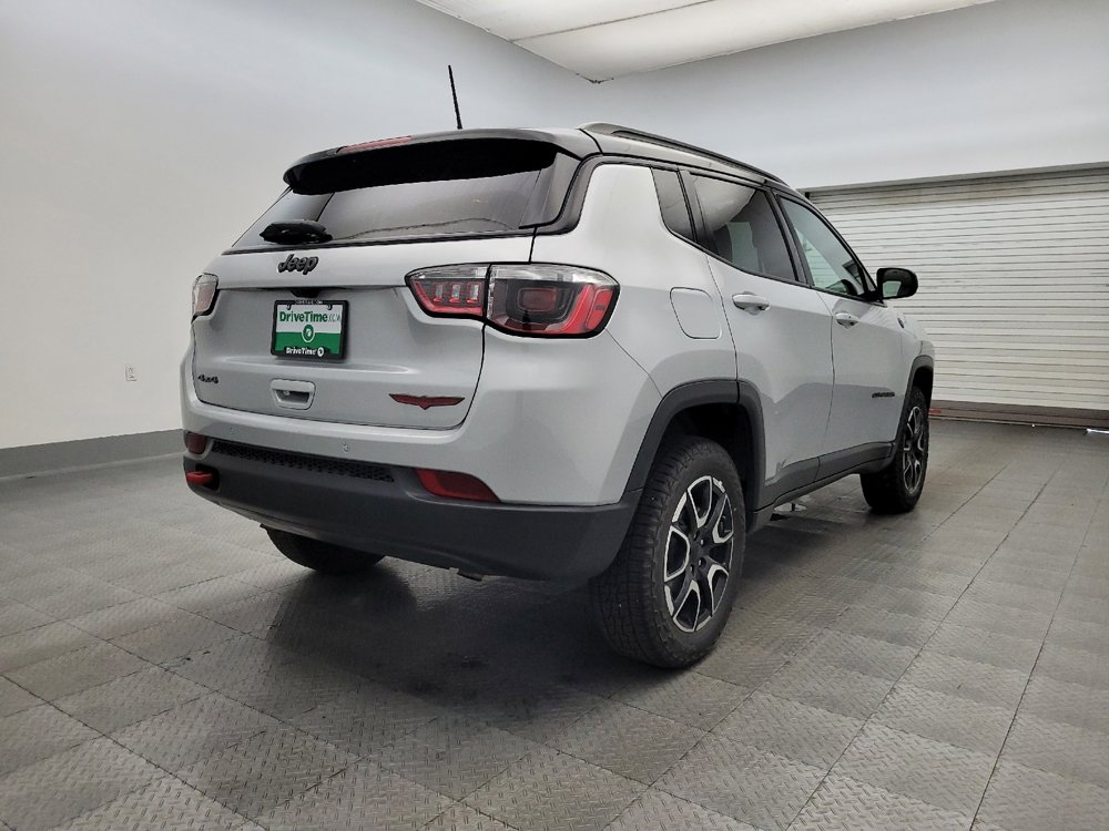 Used 2024 Jeep Compass Trailhawk image 9