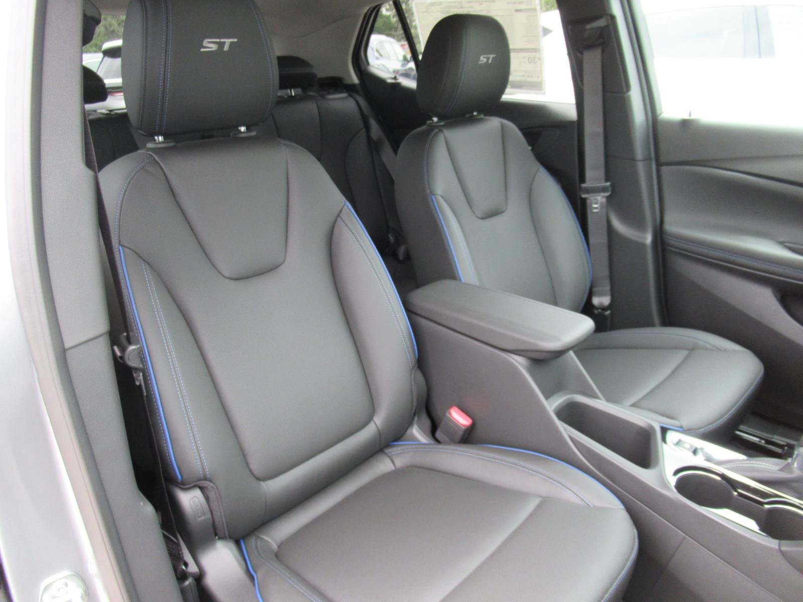 New 2026 Buick Encore GX Sport Touring w/ Advanced Technology Package FWD image 8