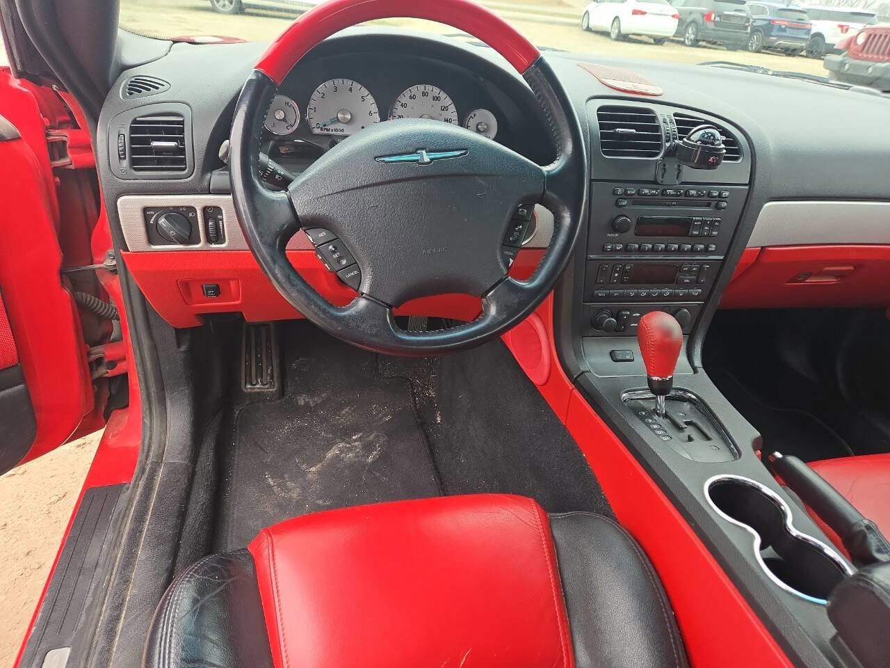 Used 2005 Ford Thunderbird Deluxe image 11