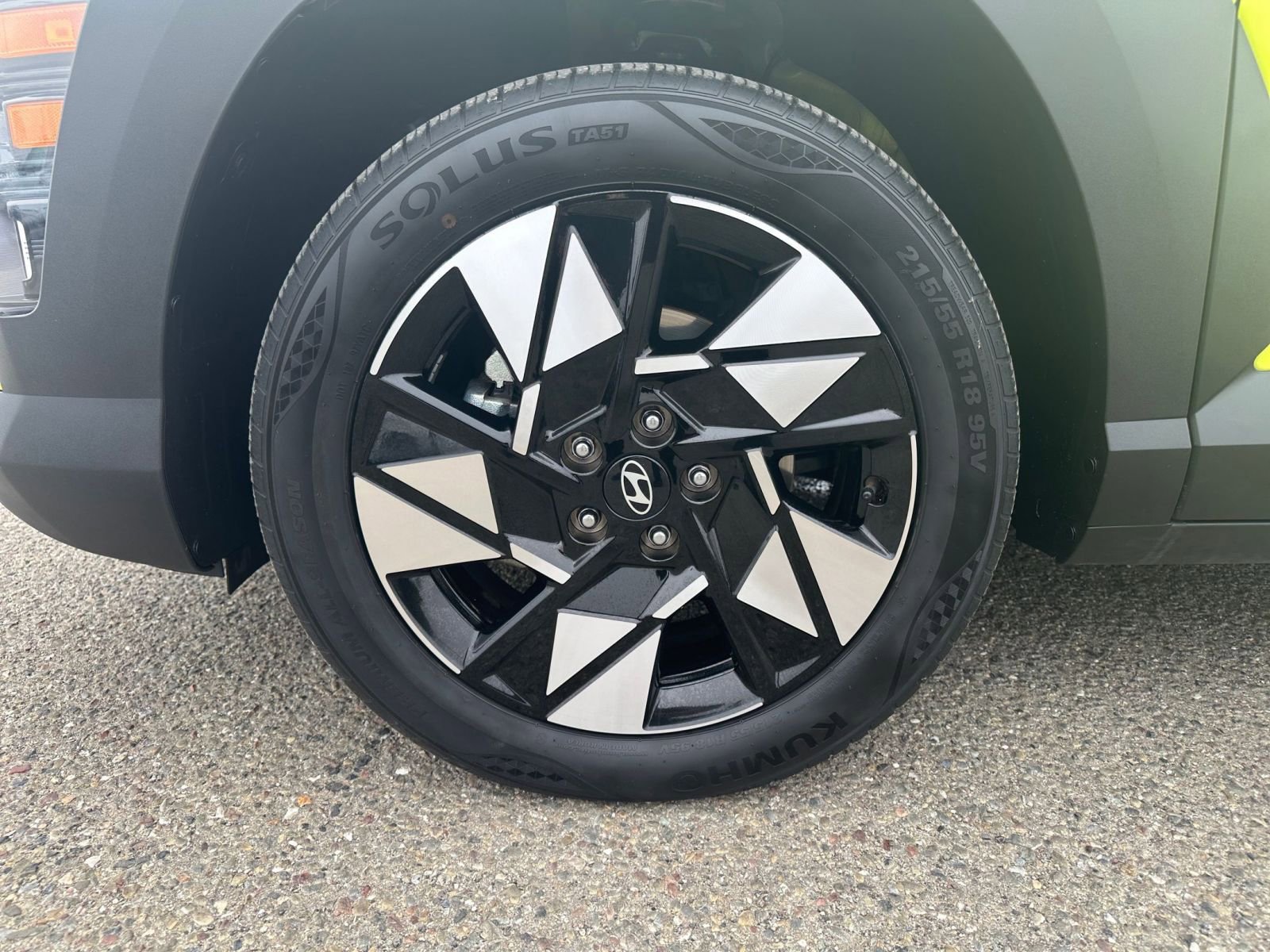 Used 2025 Hyundai Kona SEL image 30