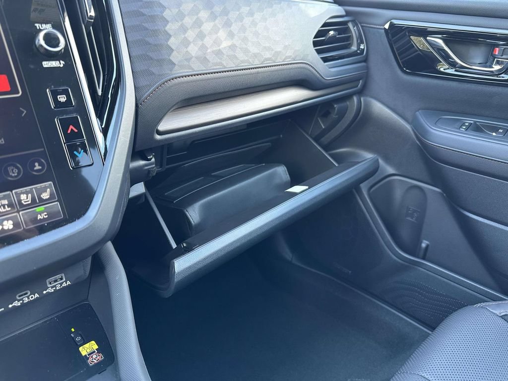 Certified 2025 Subaru Forester Touring w/ Touring Package AWD/4WD image 17