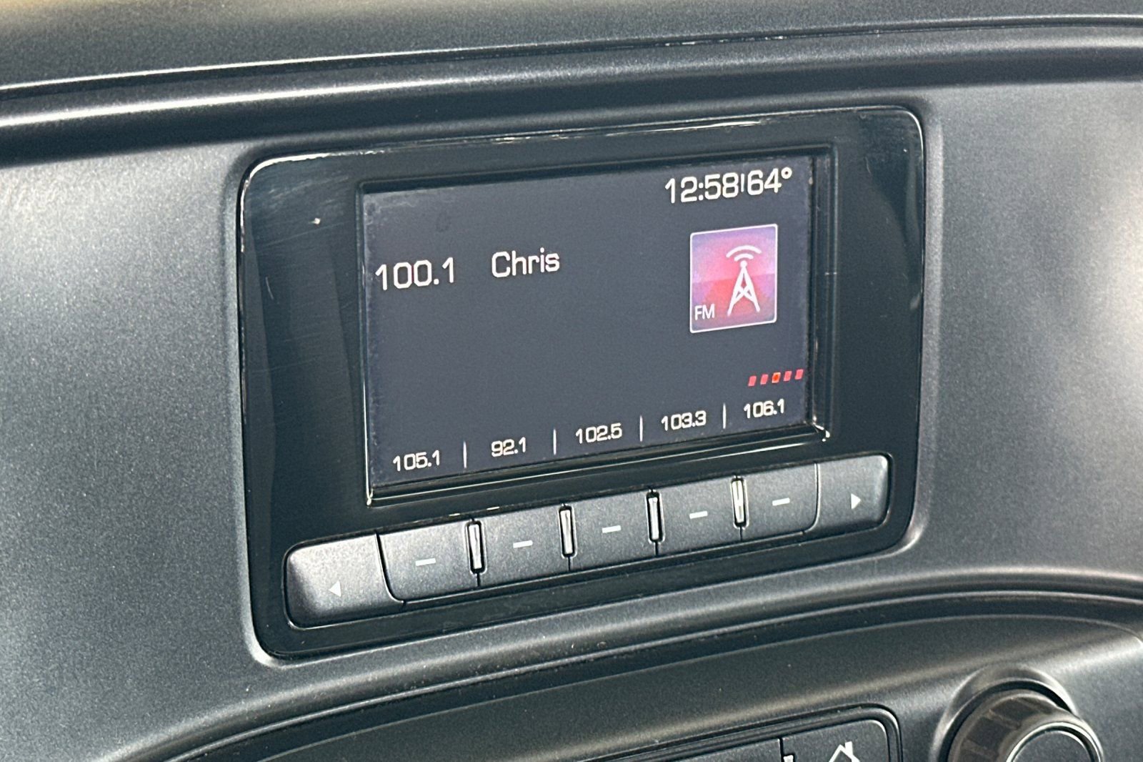 Used 2015 GMC Sierra 1500 2WD Regular Cab image 16