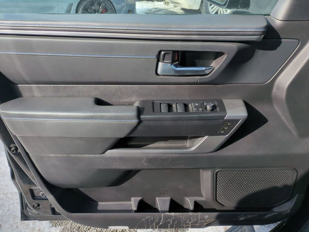 Used 2024 Toyota Sequoia Platinum image 7