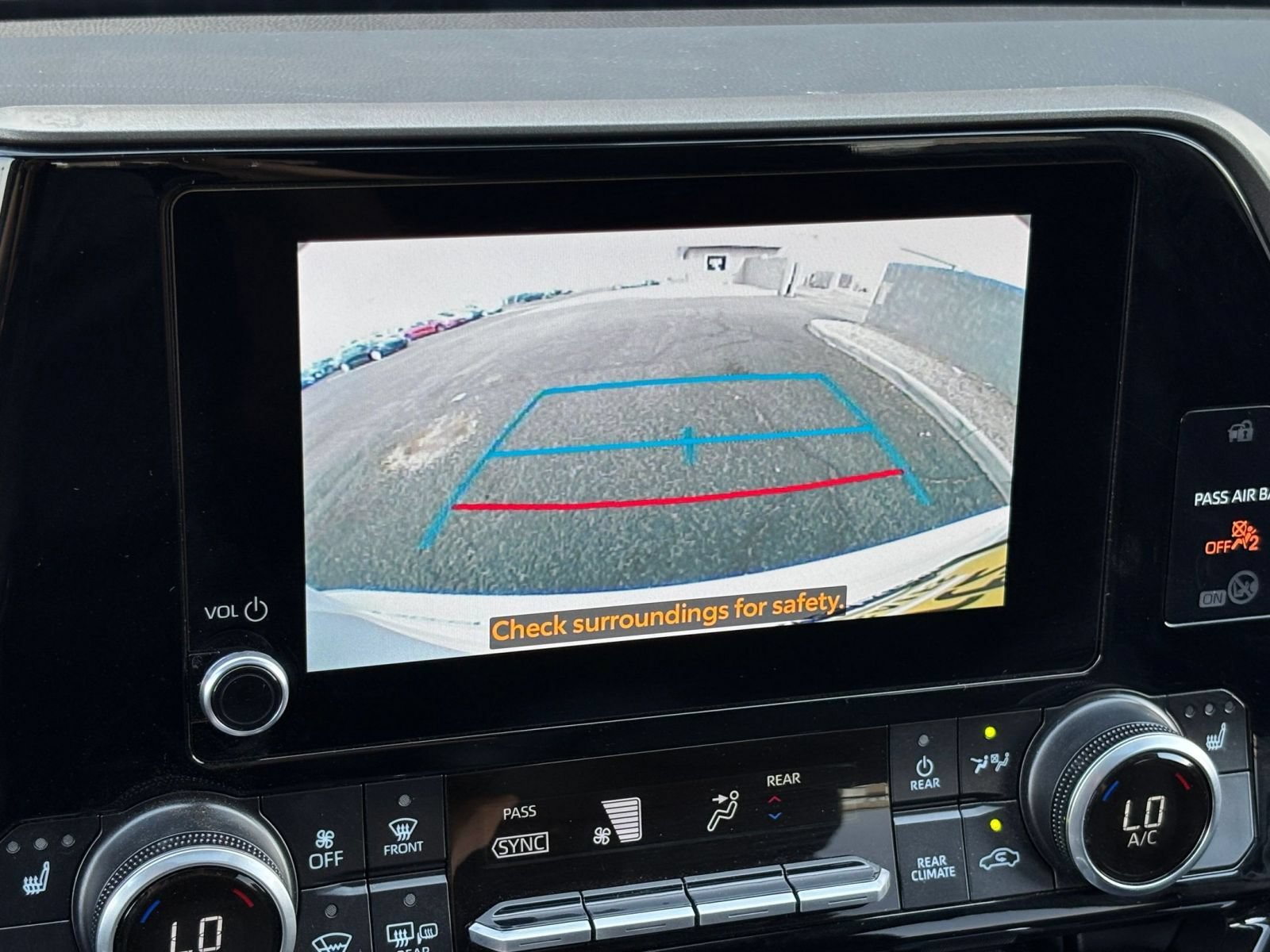 Used 2026 Toyota Highlander XLE AWD/4WD image 25