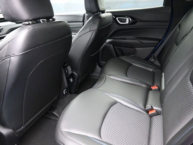 New 2026 Jeep Compass Latitude image 15
