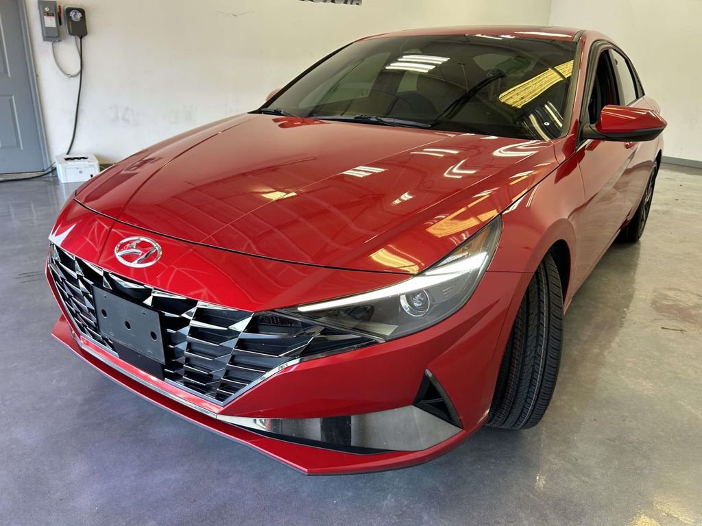 Used 2021 Hyundai Elantra SEL w/ Convenience + Premium Package FWD image 7