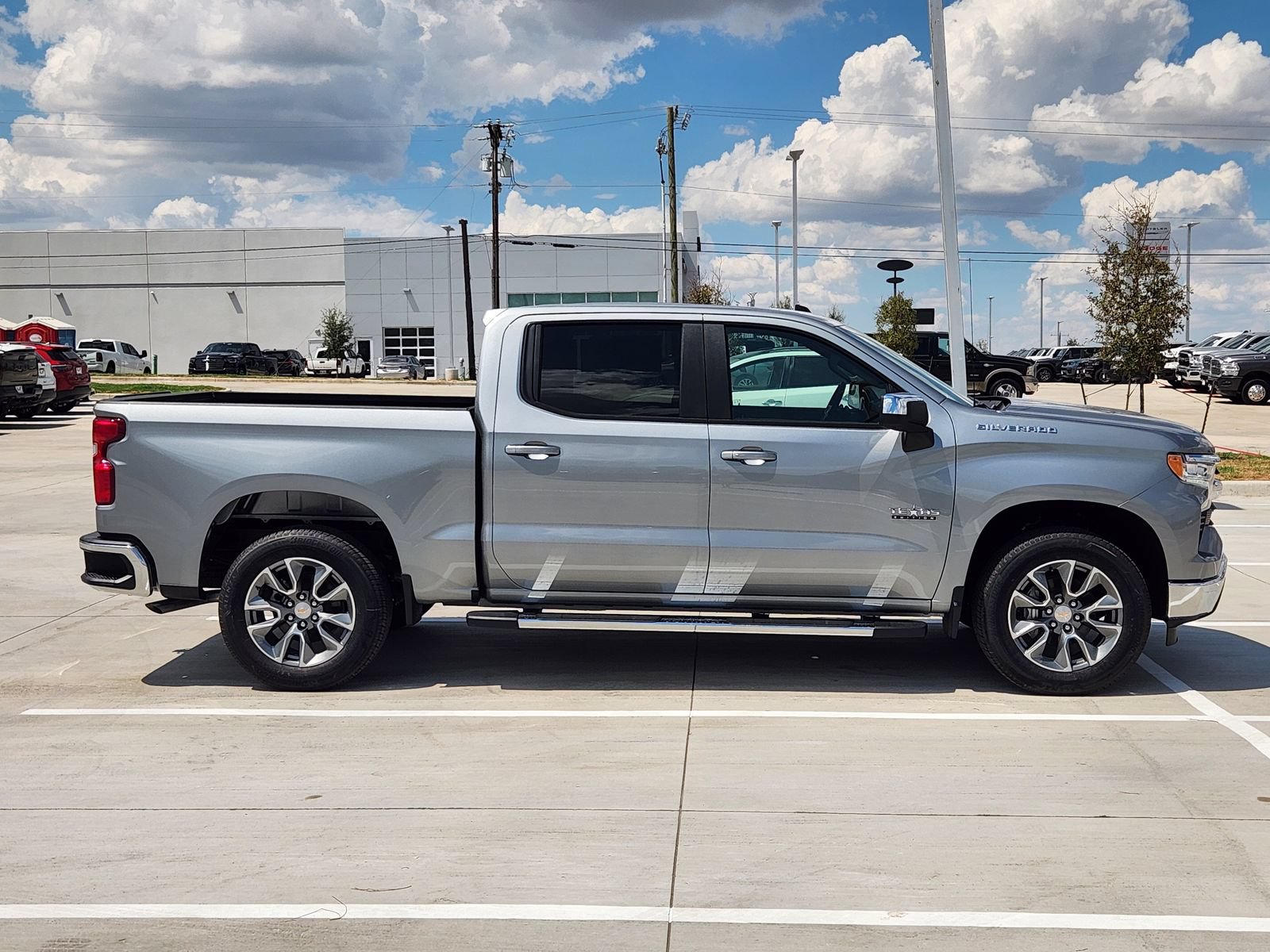 New 2026 Chevrolet Silverado 1500 LT w/ Texas Edition Plus RWD image 7