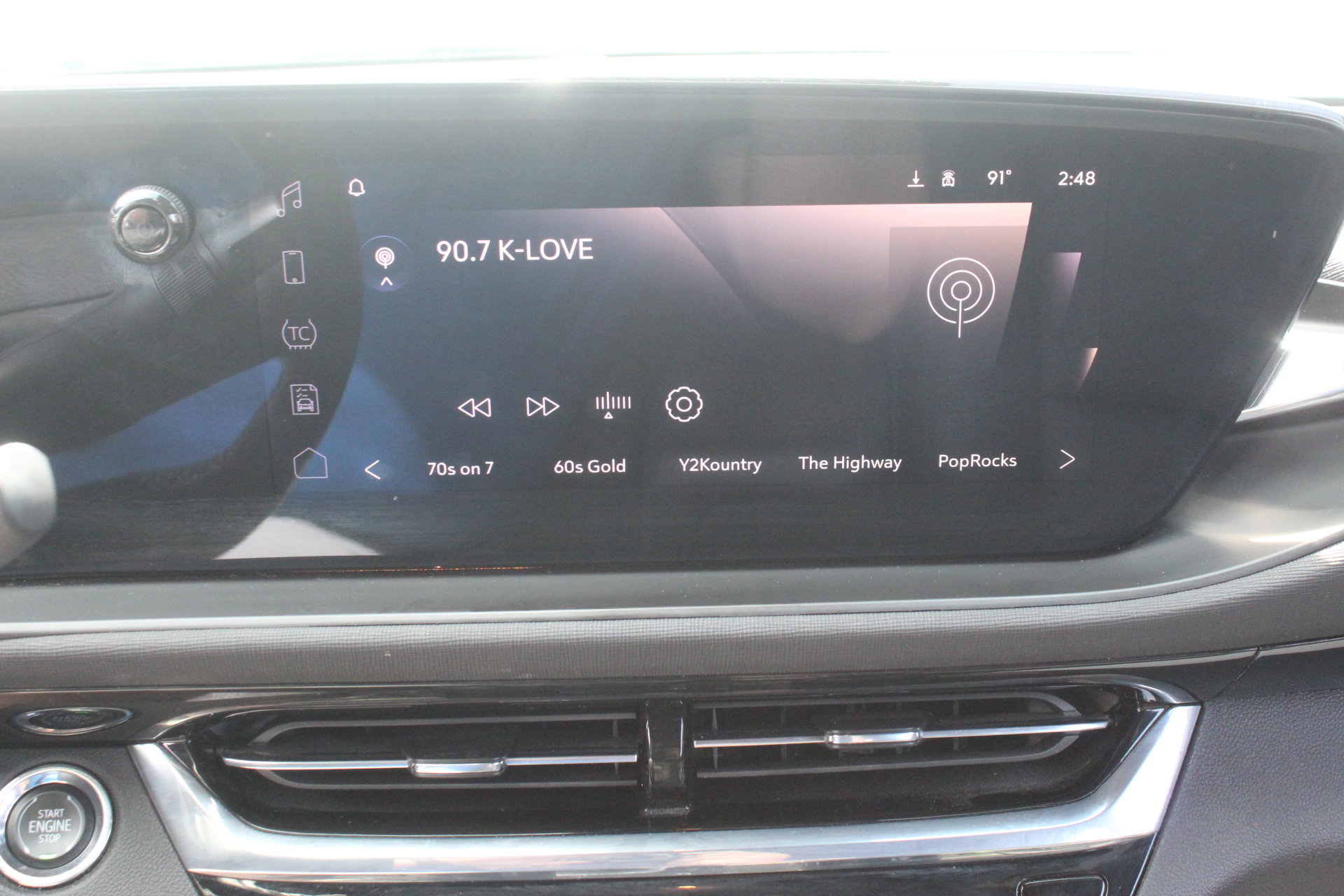 Used 2024 Buick Envista Sport Touring w/ Convenience I Package FWD image 20