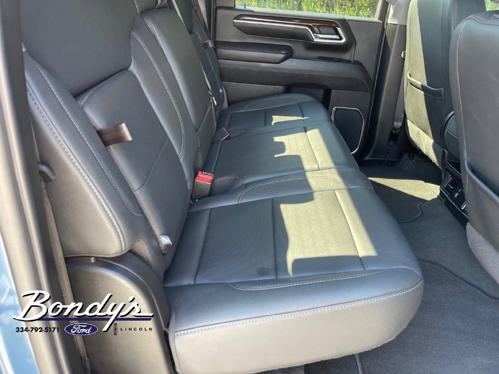 Used 2024 GMC Sierra 2500 SLT w/ Max Trailering Package AWD/4WD image 16