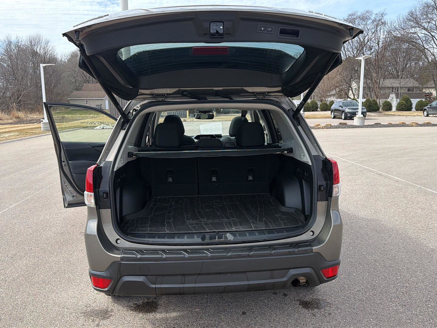 Used 2020 Subaru Forester Premium image 10