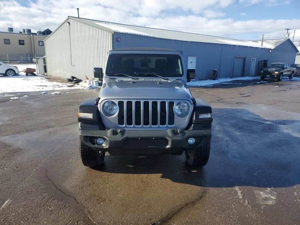 Used 2020 Jeep Gladiator Sport w/ Quick Order Package 24S image 3