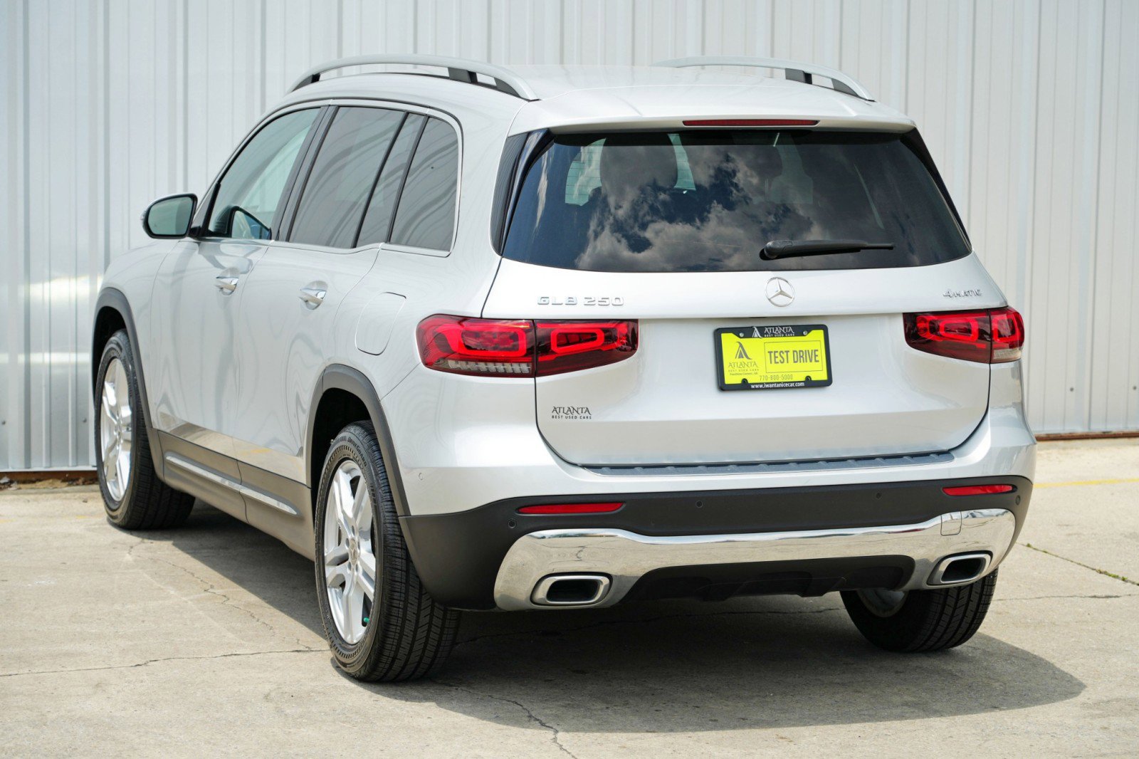 Used 2021 Mercedes-Benz GLB 250 4MATIC w/ Premium Package image 49