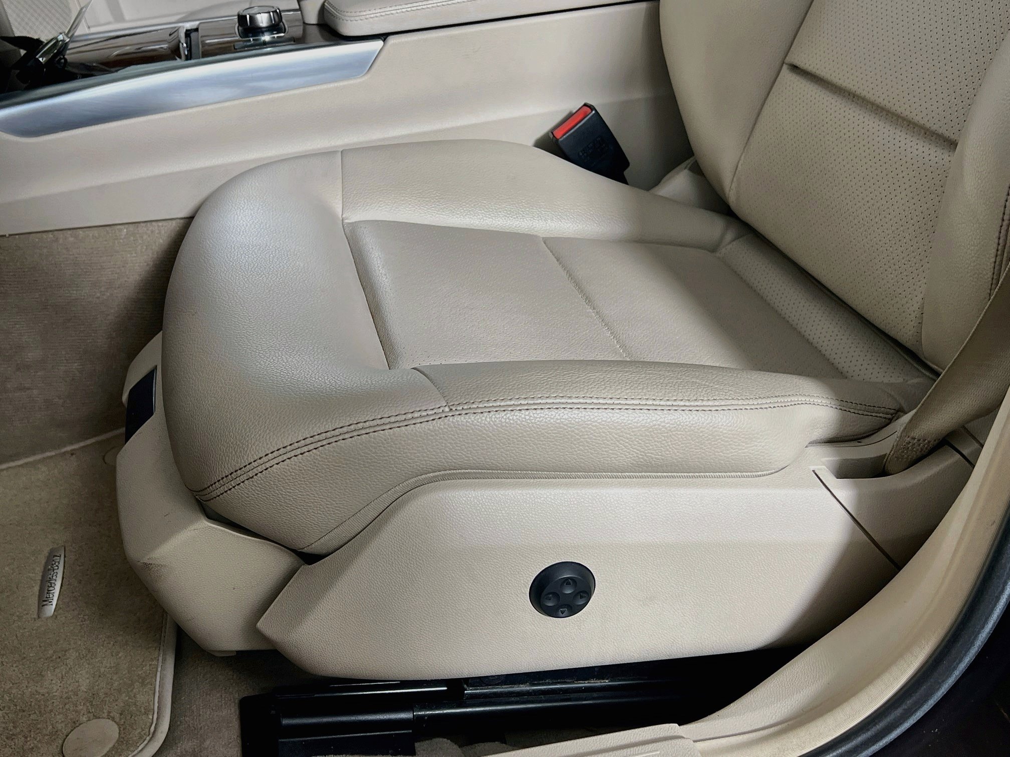 Used 2014 Mercedes-Benz E 350 4MATIC Wagon image 20