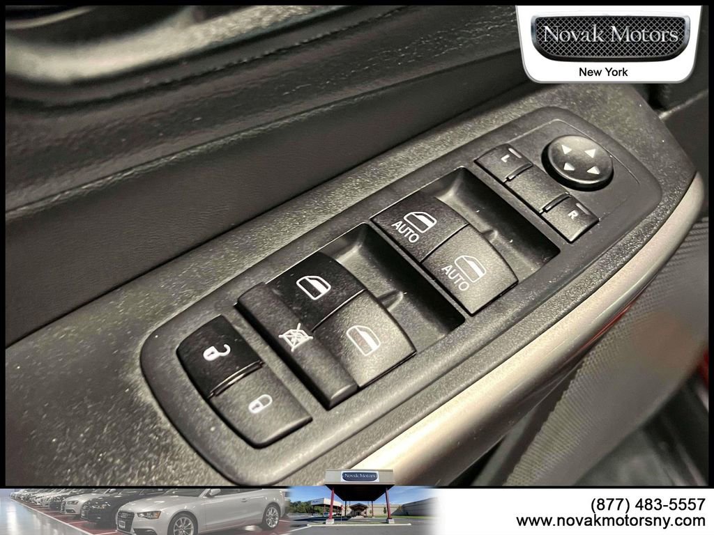 Used 2021 Jeep Cherokee Limited image 19