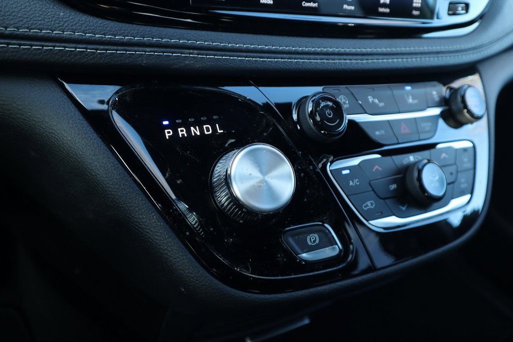 New 2026 Chrysler Pacifica Select FWD image 5