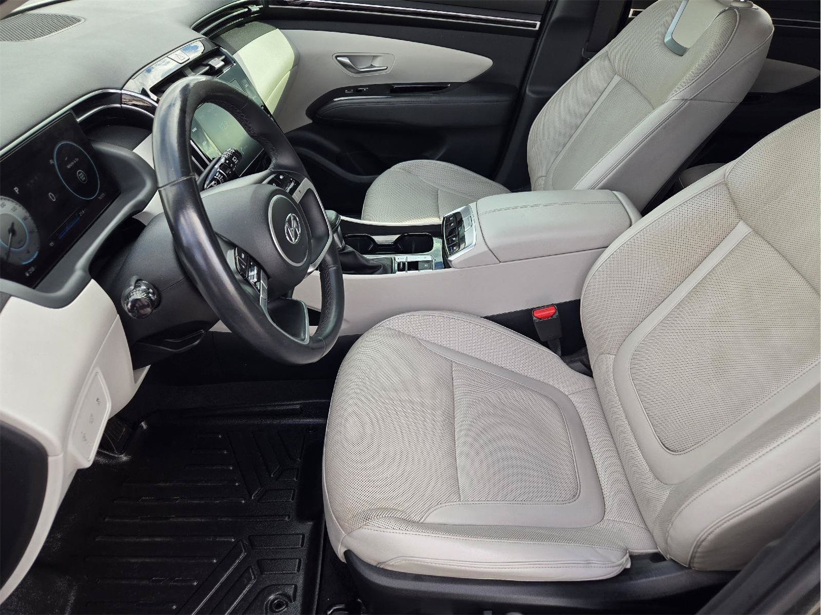 Used 2022 Hyundai Tucson SEL w/ Convenience + Premium Package FWD image 12
