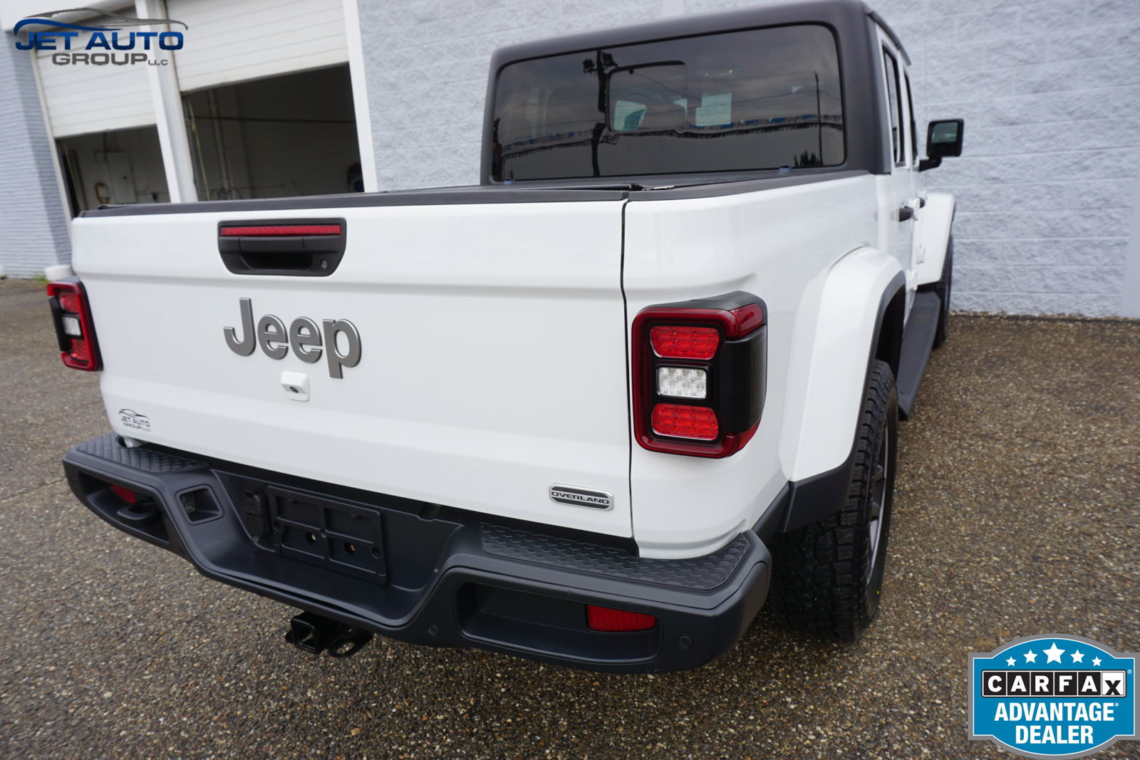 Used 2020 Jeep Gladiator Overland AWD/4WD image 11