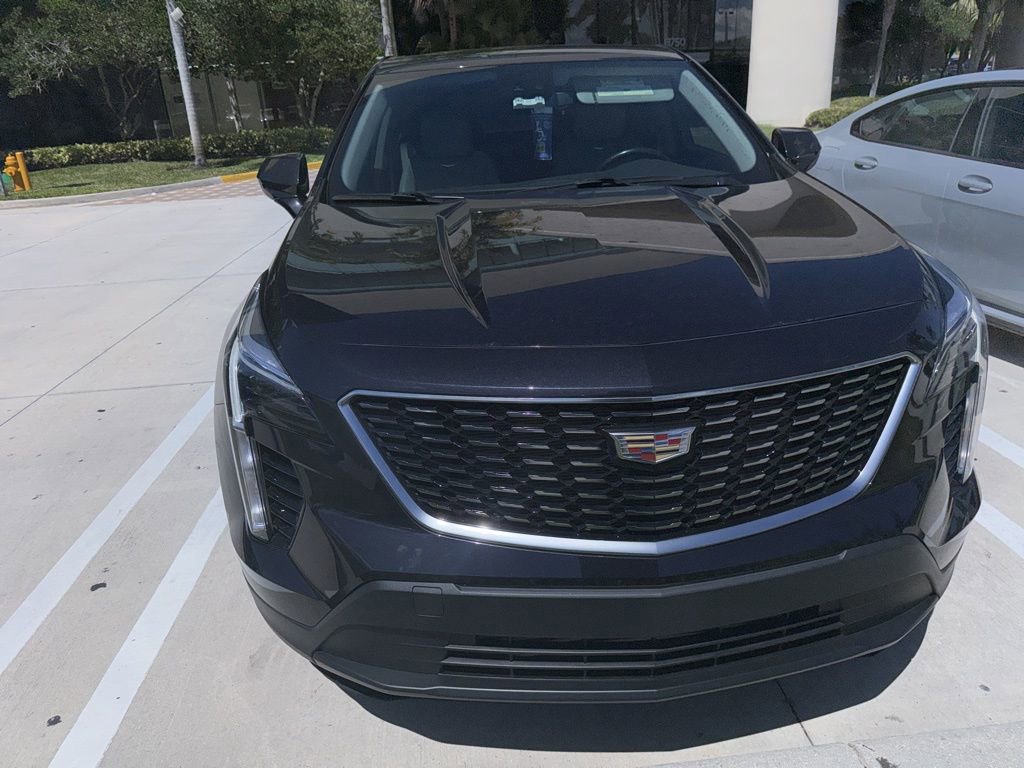 Used 2023 Cadillac XT4 Luxury image 4