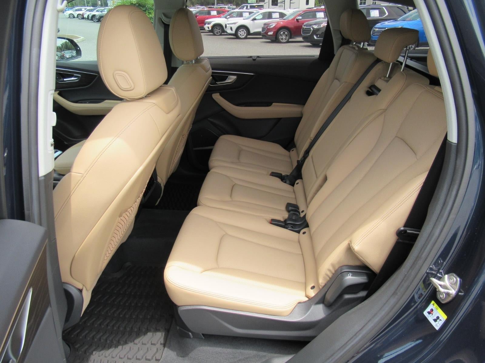 Used 2025 Audi Q7 3.0T Premium Plus AWD/4WD image 35