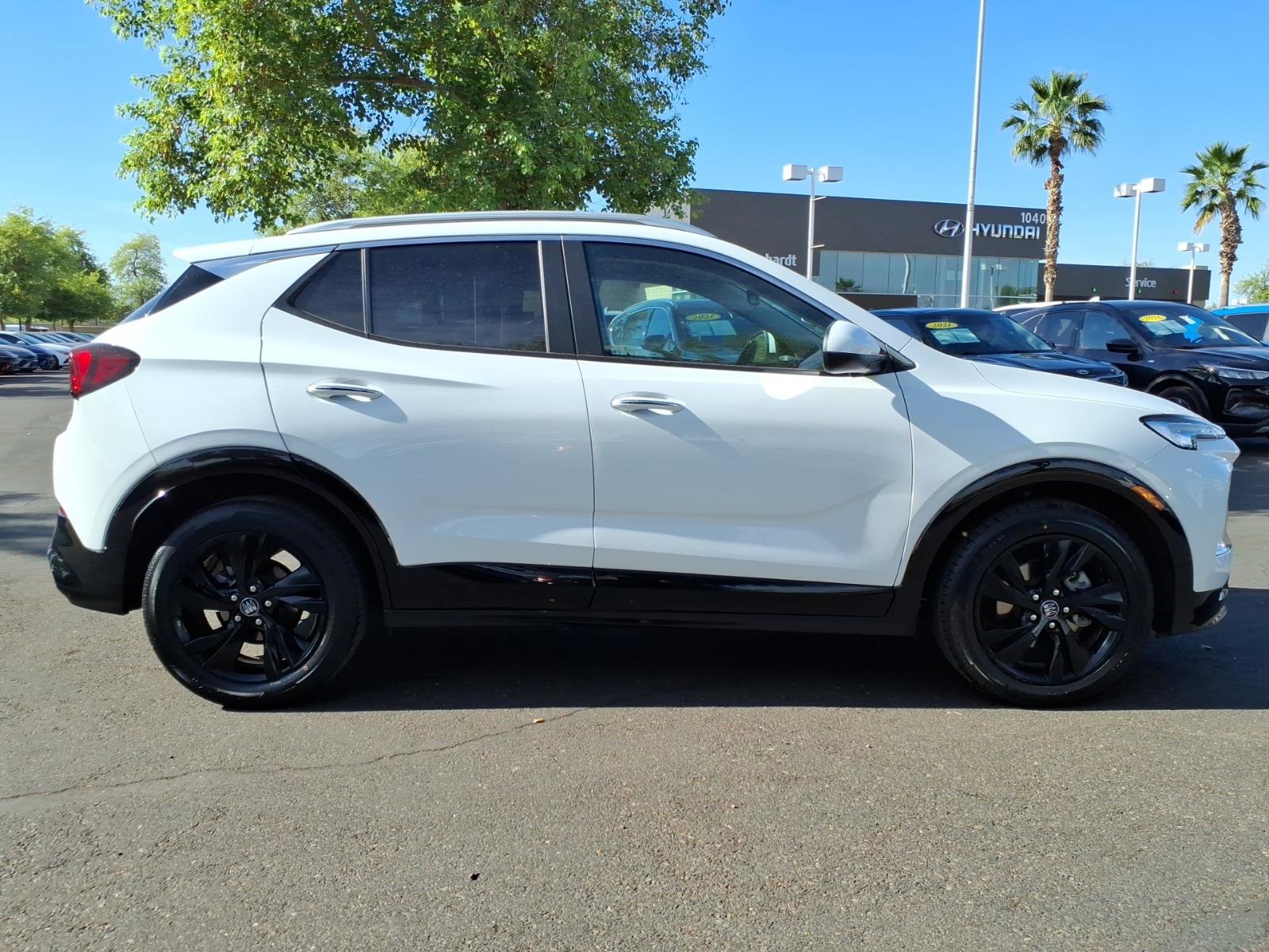 Used 2024 Buick Encore GX Sport Touring FWD image 6