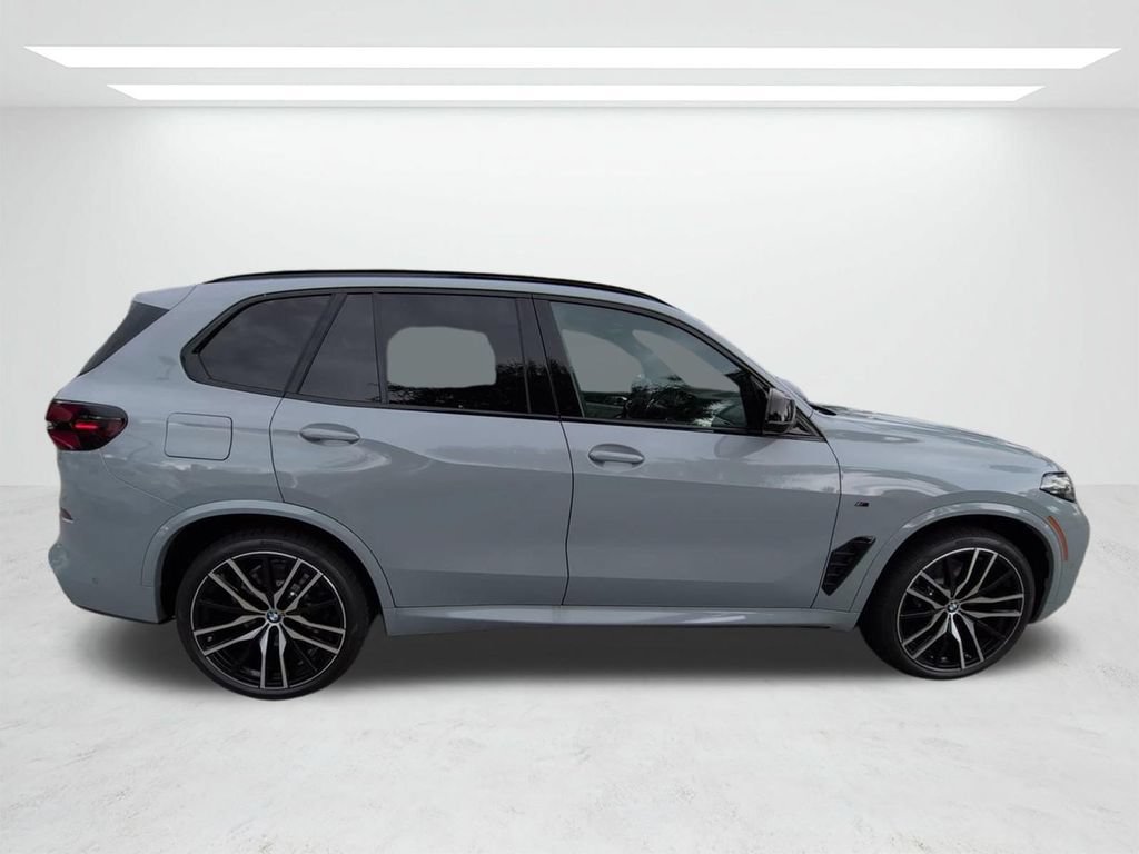 New 2026 BMW X5 M60i w/ Executive Package AWD/4WD image 3