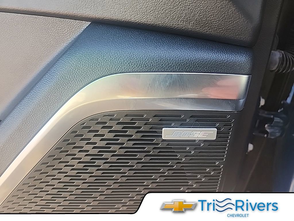 Used 2025 Buick Enclave Preferred AWD/4WD image 16