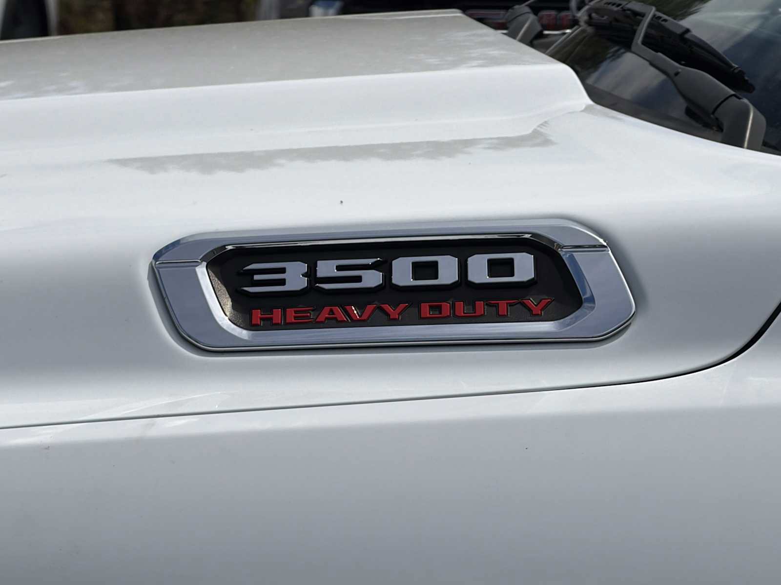 Used 2022 RAM 3500 Tradesman w/ Chrome Appearance Group RWD image 32
