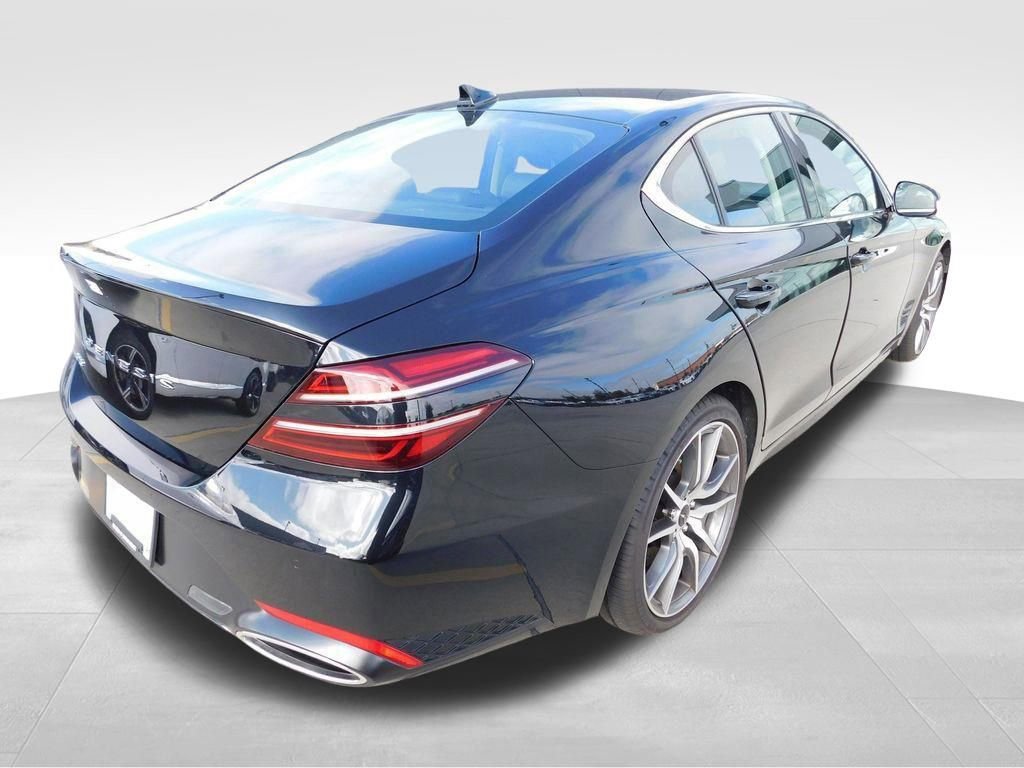 Used 2026 Genesis G70 2.5T Prestige image 10
