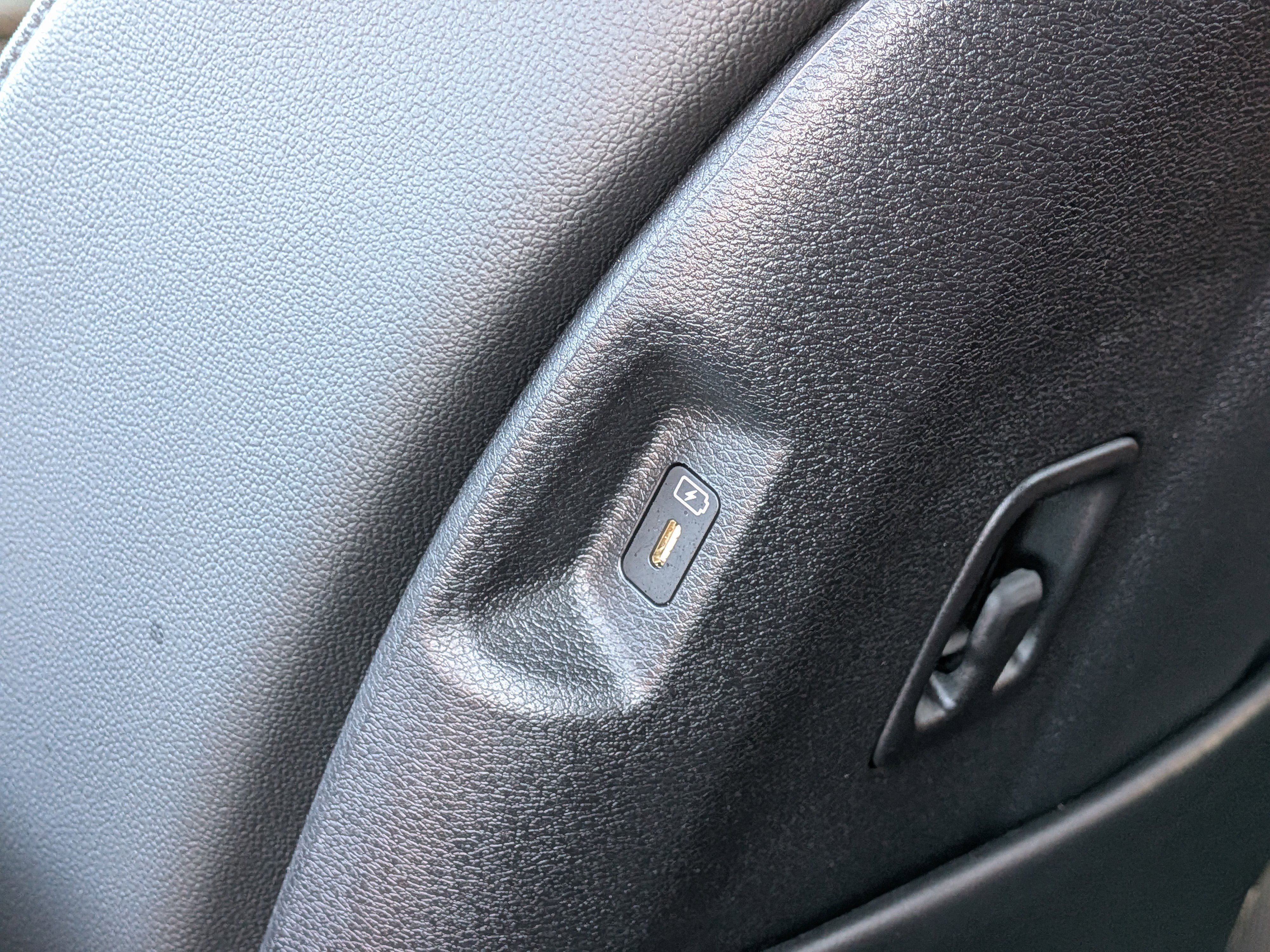 Certified 2023 Kia Sportage SX image 18