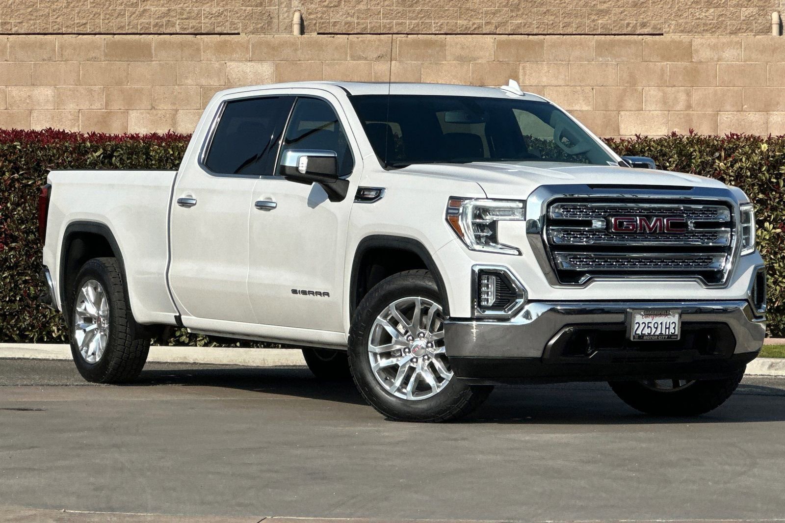 Certified 2021 GMC Sierra 1500 SLT image 2
