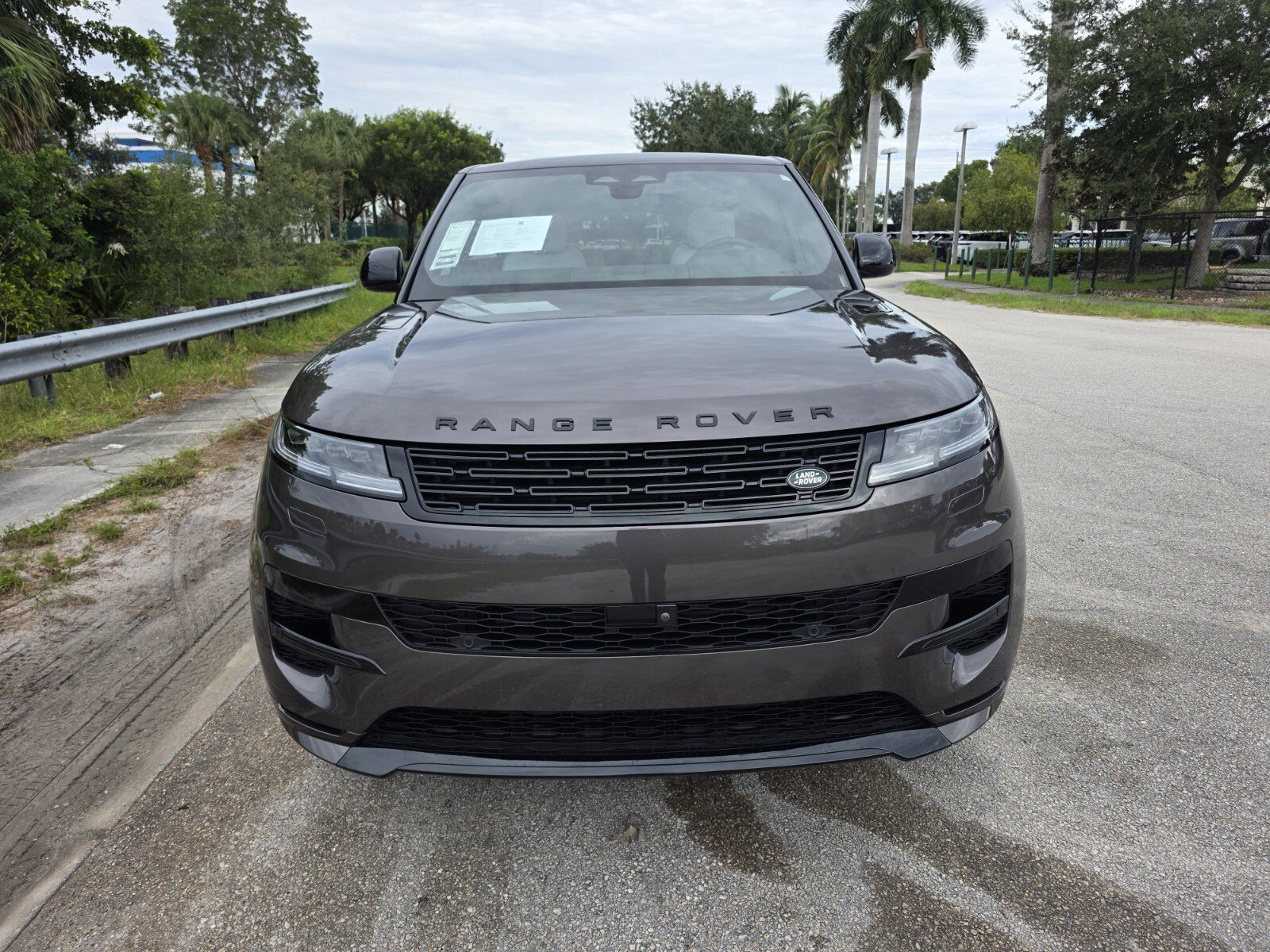 Certified 2025 Land Rover Range Rover Sport Dynamic SE AWD/4WD image 8